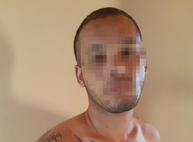 Um homem identificado como V. G. R. foi preso no bairro São Carlos