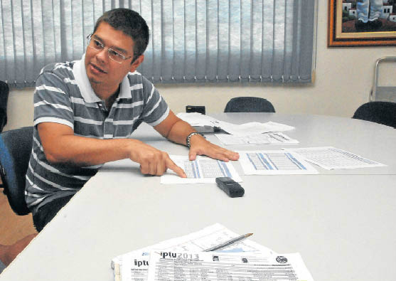 Foto: Álvaro Rezende/Correio do EstadoOtávio Trad afirma que a prefeitura aumentou a taxa de lixo, constante no IPTU, sem usar de publicid