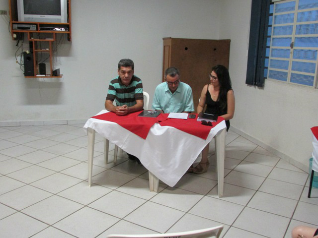 Fausto Rodrigues, atual presidente, empossa nova diretoria da APAE. 7even