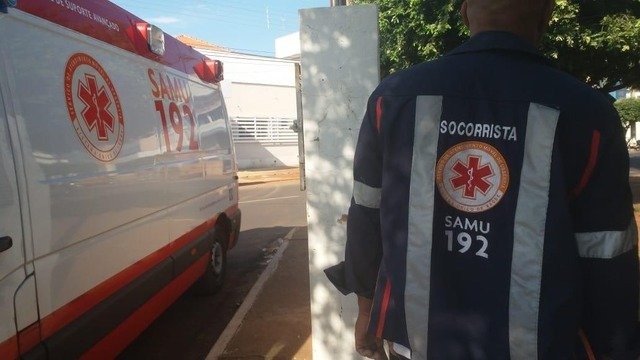 Mulher foi levada para uma Unidade de Pronto Atendimento (UPA). Foto: Ilustração/ Rádio Caçula.