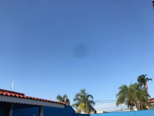 Campo Grande amanheceu com céu claro nesta segunda-feira. (Foto: Kerolyn Araújo)