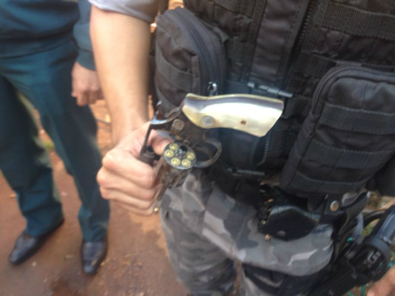 Arma de fogo calibre 32 com 5 munições intactas.Foto: Rádio Caçula