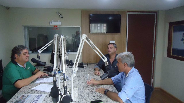 Romeu de Campos Júnior, Vereador Jorginho do Gás e o André Ribeiro, Diretor da Câmara Municipal de Três Lagoas