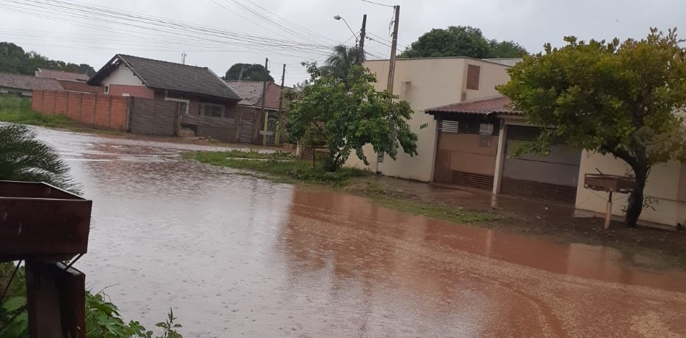 Alagamentos durante a manhã de quarta-feira(11) em Três Lagoas. Foto. Cedida/Rádio Caçula.