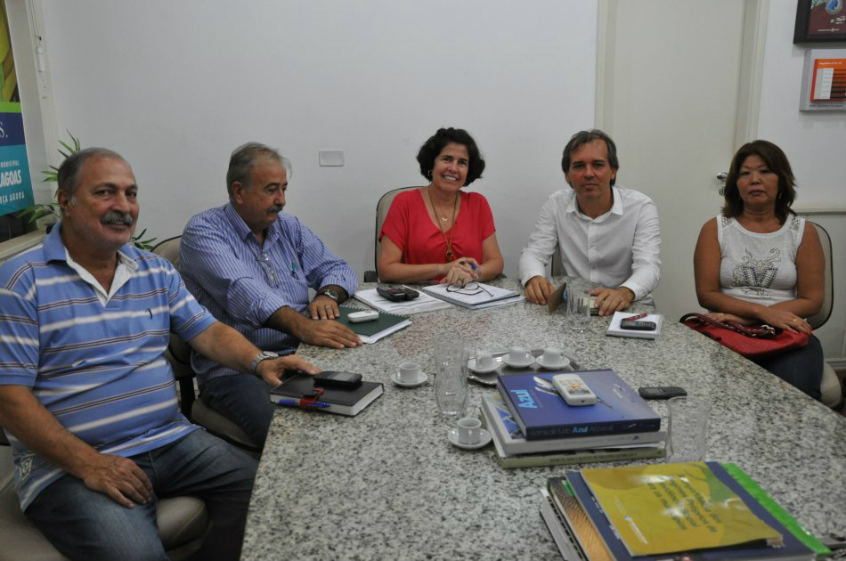 Durante reunião, prefeita acerta detalhes sobre a palestra