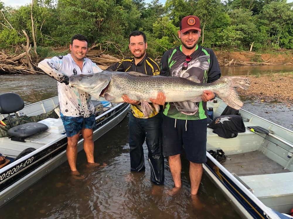 Pescador estava com turistas fazendo pesca esportiva. Foto: Wellinton Bruno/Arquivo Pessoal.