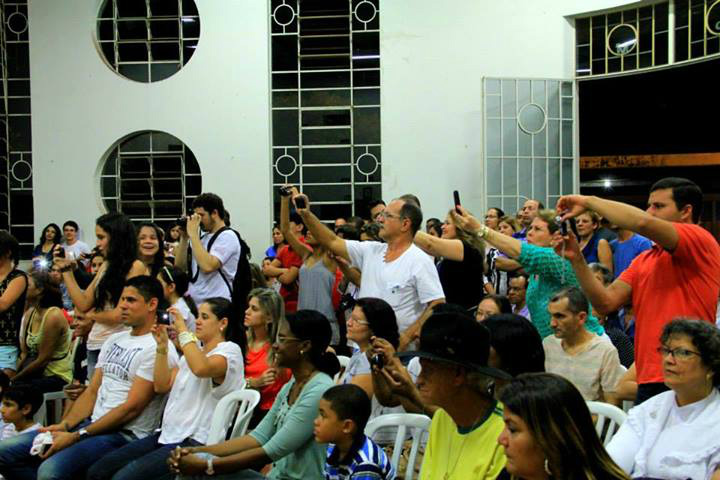 Cerca de 300 pessoas prestigiaram o evento e contou com a participação de 90 artistas.Foto: Assessoria 