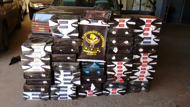 Apreensão de uma carga de cigarro na MS 378, região de Laguna Caarapã/MS. 